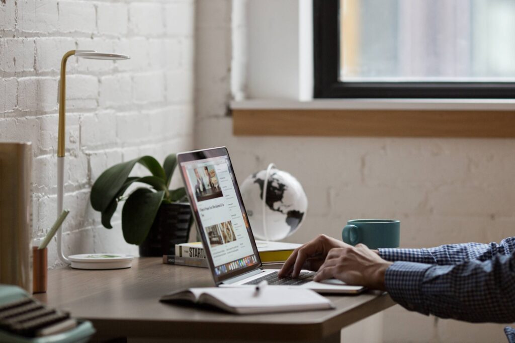 Three Social Media Hacks for the Busy Entrepreneur Three Social Media Hacks for the Busy Entrepreneur